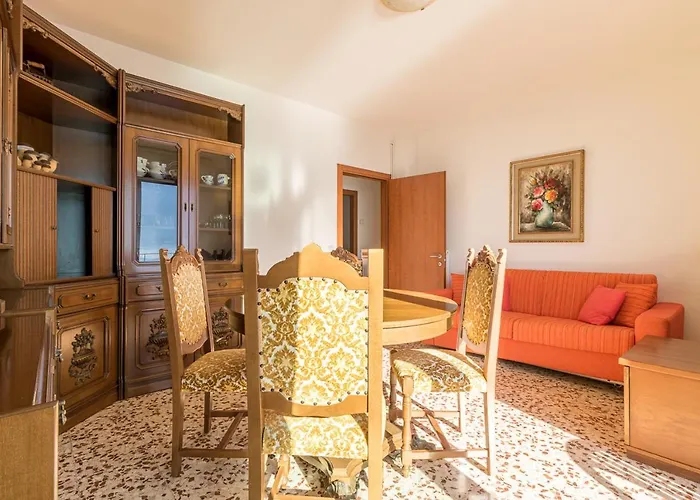 דירה Alex 1 In *