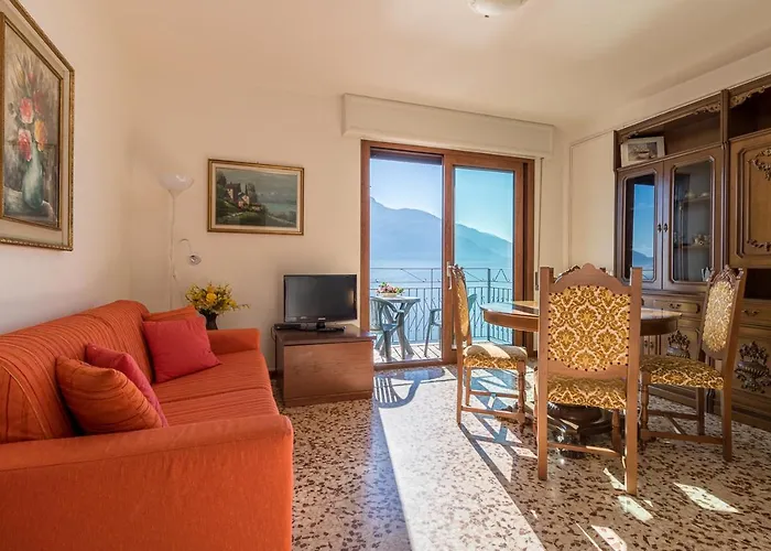 דירה Alex 1 In *